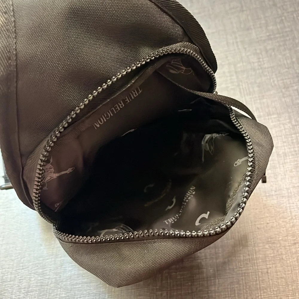 True Religion crossbody bag - Picture 4 of 6